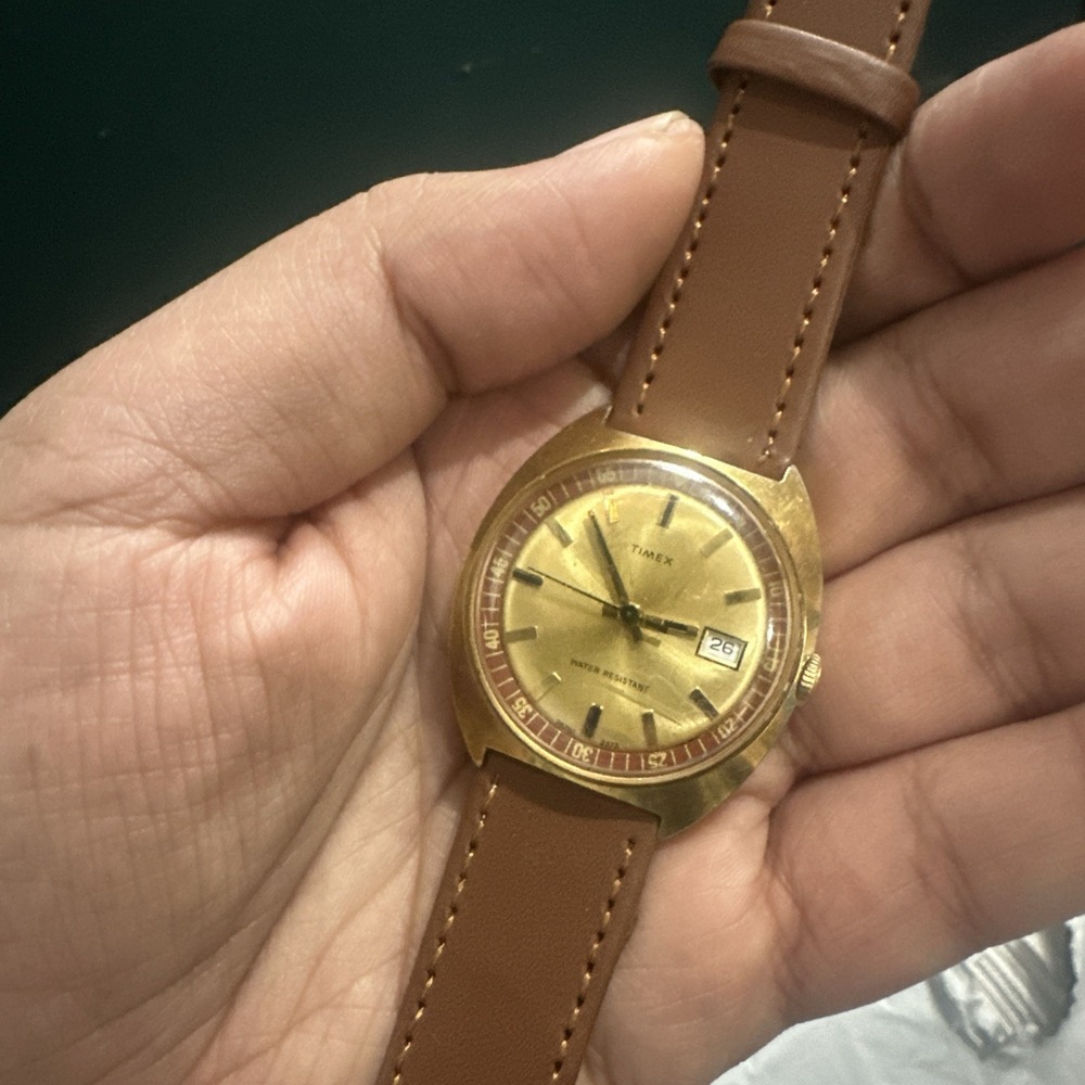 Works Vintage 1973 Timex Marlin Gold Tone Date 34mm Mens Watch Manual Wind Rare